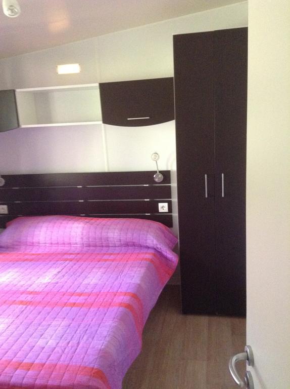 Camping Pineta Hotell Urbino Eksteriør bilde